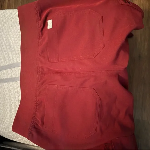 Figs women’s Deep Red Cargo Pants - Picture 3 of 4